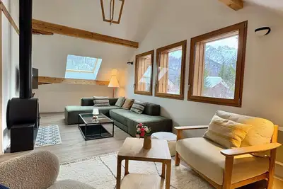 Image de Esprit chalet à Monétier-les-Bains centre village - Appartement neuf avec poêle