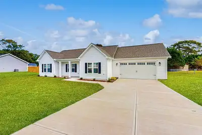 Image de Remote-Work Ready! 'Serenity House' in Goldsboro