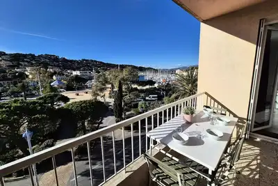 Vue mer, climatisation, plages et commerces à pied