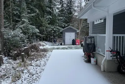 Image de Furnished 2 bed 1 bath suite close to ski hill