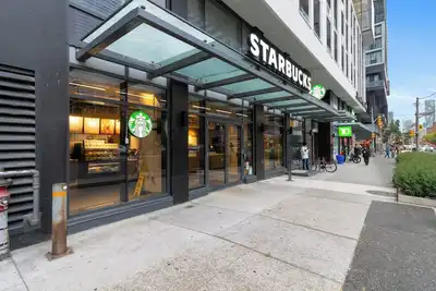 Image de Lovely and Spotless 2 Bedroom Condo.