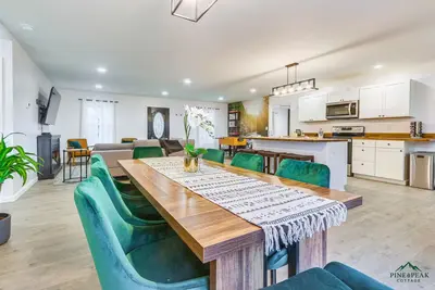 Image de Pine Peak Cottage: Quiet Luxury in the Mountains of Bryce Resort