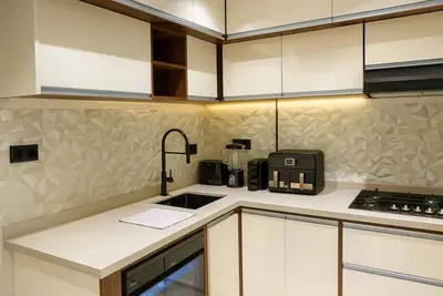 Image de Modern & Stylish 2br Apartment • 3 mins from Algiers Airport