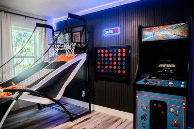 Image de Holiday Fun! 2 King Bedrooms • Games & Putt-Putt