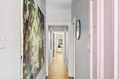 Image de Beautiful cottage in the heart of Camperdown!