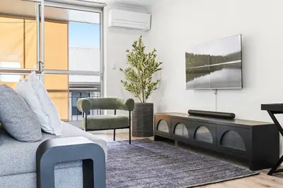 Image de Appartement élégant 2 chambres avec balcon près des parcs et commodités