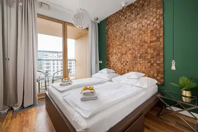 Image de Gorgeous 2-bedroom apartment with Ac in vibrant Warszawa