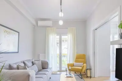 Image de 25% - Orlof1 · Sun-Splashed 2-Bdr Corner Apt with Hillside views!