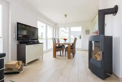 Image de Comfortable vacation apartment - Gentle breeze - with garden and fireplace.