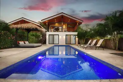 Image de Villa Bernard - luxurious home in Tamarindo, walking distance to the beach& town