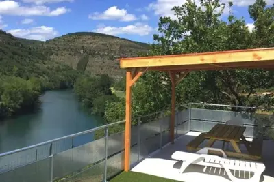 Image de Mobil home 32m² avec terrasse au Camping De La Cascade, 3 chambres pour 6 personnes
