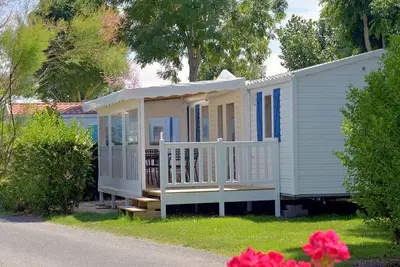 Image de Mobil-home confortable avec terrasse à Saint-Jean-de-Monts