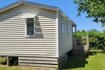 Image de Mobile-home avec terrasse à Tréguennec, parfait pour 4 personnes