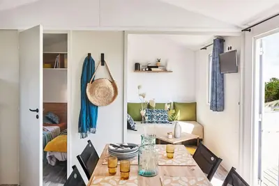 Image de Mobil-home avec terrasse à Hyères