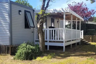 Image de Mobil home confortable avec terrasse pour 6