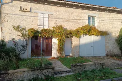 Image de Le Gîte des Trois Cœurs – Votre parenthèse douce à Xambes (Charente)