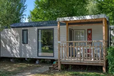 Image de Mobil home confortable avec terrasse, 2 chambres