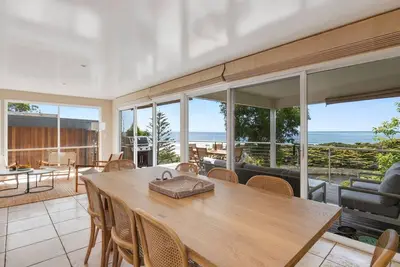 Image de Louttit Bay Lookout - Stylish coastal home