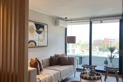 Image de Hom I Estadia perfecta en el corazon de Las Condes