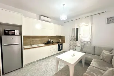 Image de Ishem •  Green View • Two Bedrooms • Free Wi-Fi • Private Parking • Garden