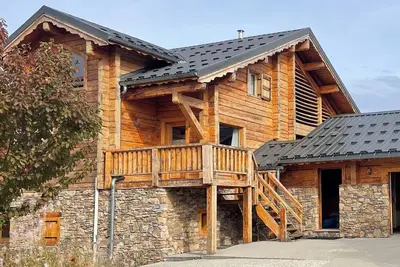 Image de Chalet Héritage, station de La Joue Du Loup, tout confort pour 6 personnes