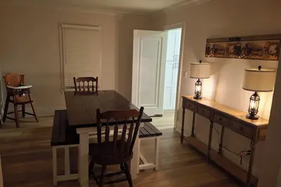 Image de Fantastic house in Waupaca Totally remodeled all new including washer and dryer.