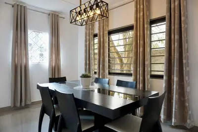 Image de Clean 2-bedroom Apartment in Riverside, Kitwe