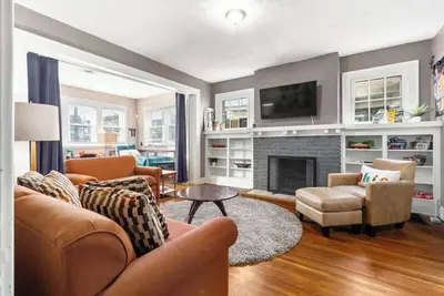 2br W Backyard – Near Downtown!