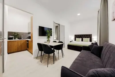 Image de 1 bedroom apartment Family