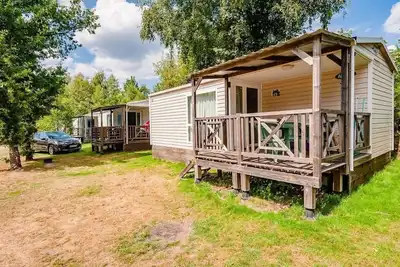 Image de ZEcamping 4* animé piscine couverte pet friendly mobil-home Tv 25m2