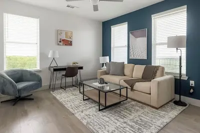 Image de Landing | Chic 2bd, Gym, Pool
