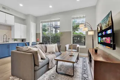 Image de Luxury 1bd | Deep Ellum | Free Parking | Pool+Gym