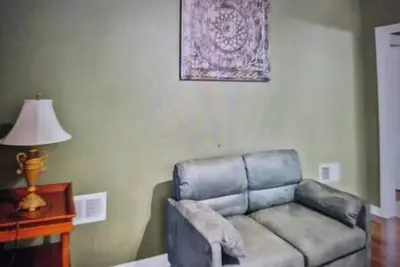 Image de Serenity Haven Short Travels to Nyc