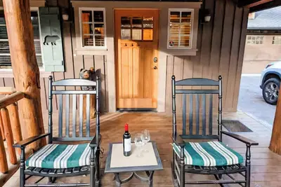 Image de The Lazy Bear Lodge-3 bedroom house-Hot Tub-near beautiful Sunriver