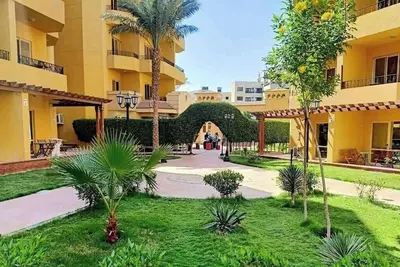 Image de Bright 2-bedroom apartment pool view  fully equipped in British Resort