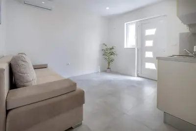 Image de Gorgeous apartment in Tucepi with house sea view