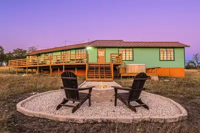 Image de Hill Country Home w/Hot Tub & Fire Pit/Close To Town