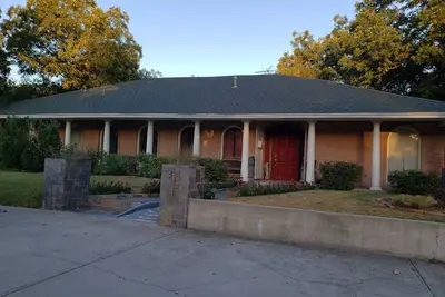 Image de Spacious 5 bedrooms, 4 bathrooms in North Dallas near Lbj Freeway