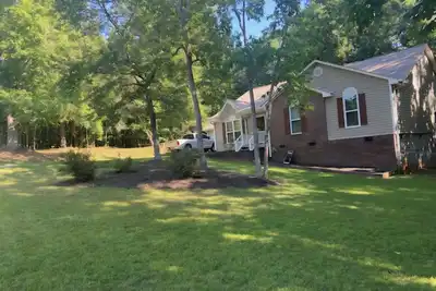 Image de Cozy 3-bedroom house in Foxwood Hills near Lake Hartwell