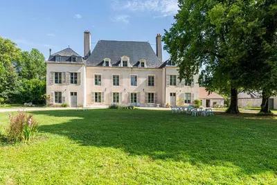 Image de Superbe maison à Marmagne avec Wi-Fi