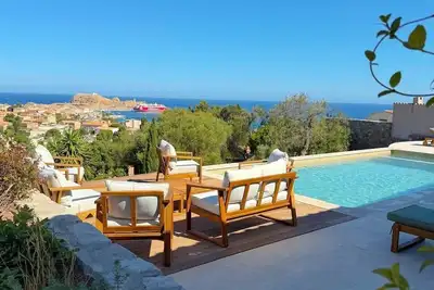 Image de Villa Pietra Mare, piscine vue mer, à l'Ile-Rousse