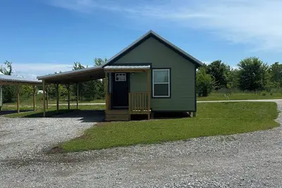 Image de Cabin just minutes from White Oak and Thomas Mill! Fishermen, hunters welcome!