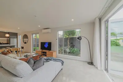 Image de Modern 3br Richmond Retreat with Garage Parking