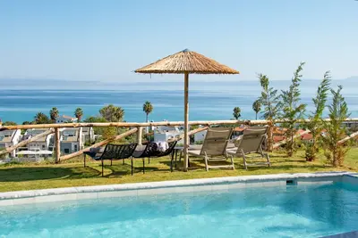 Image de Olive Grove Panorama 5 – Sea Views, Pool, WiFi, Aircon