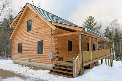 Image de 2s: New log cabin in Bethlehem: privacy, firepit, great location!