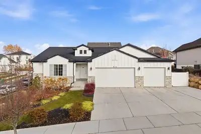 Wasatch Ridge Retreat | Central | Fenced Backyard