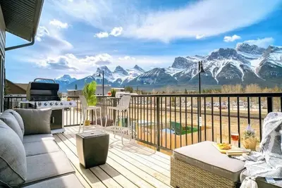 Image de The Peaks-Stunning Panorama Mountain View Modern Luxury Townhome