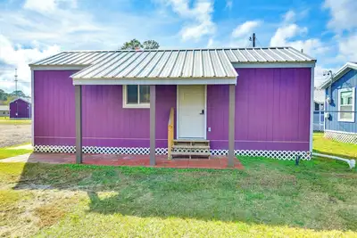 Image de Near Dtwn & Space Center: Tiny Home in Picayune