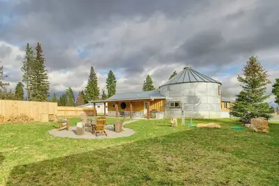 Image de Mtn-View Retreat w/ Yard: 4 Mi to Dtwn Lincoln