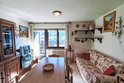 Image de Joli appartement pour 4 personnes avec Tv et balcon